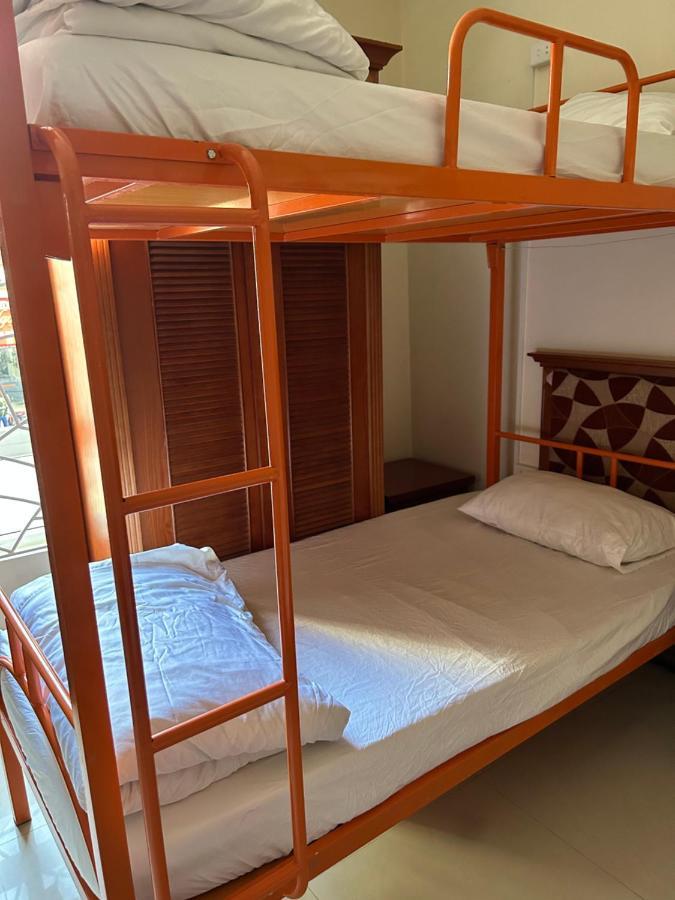 Ha Long Starlight Hostel Buitenkant foto