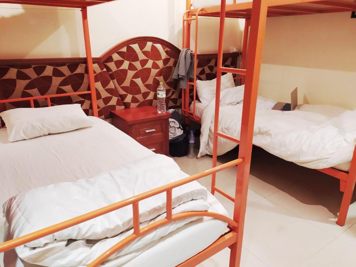 Ha Long Starlight Hostel Buitenkant foto